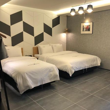 Royal Hotel Jeongeup Esterno foto
