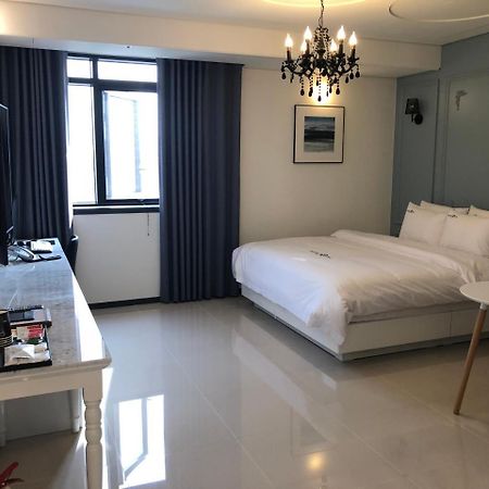 Royal Hotel Jeongeup Esterno foto