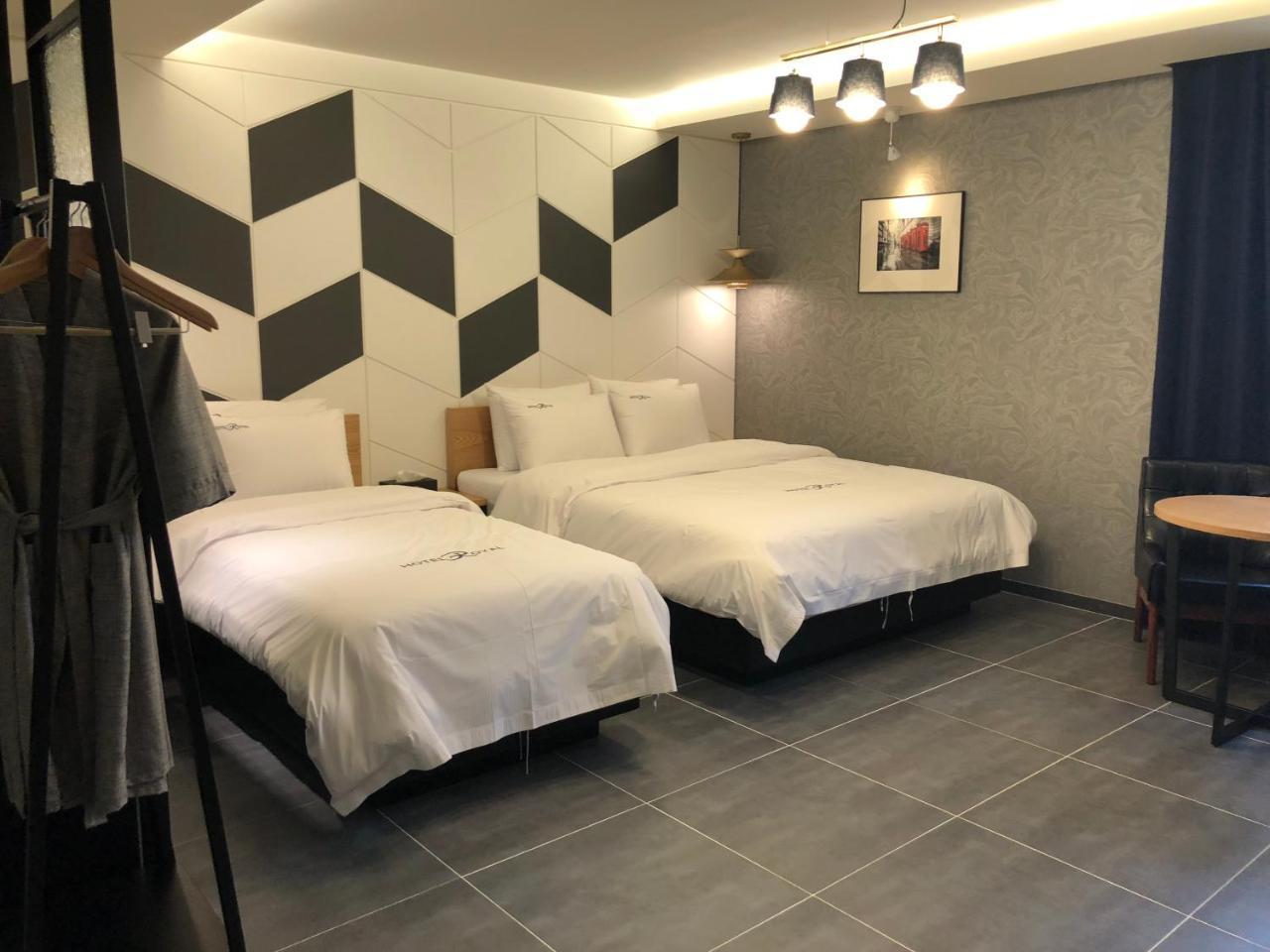 Royal Hotel Jeongeup Esterno foto